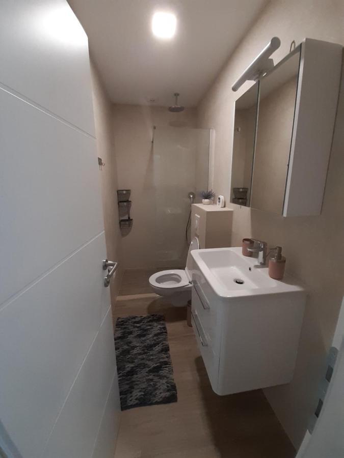 Vila Neda Podaca Luaran gambar
